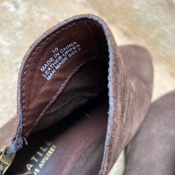 Very Volatile Womens 10 Brown Suede Pointed Toe Zip Reptile Heel Ankle Boots - Picture 7 of 8